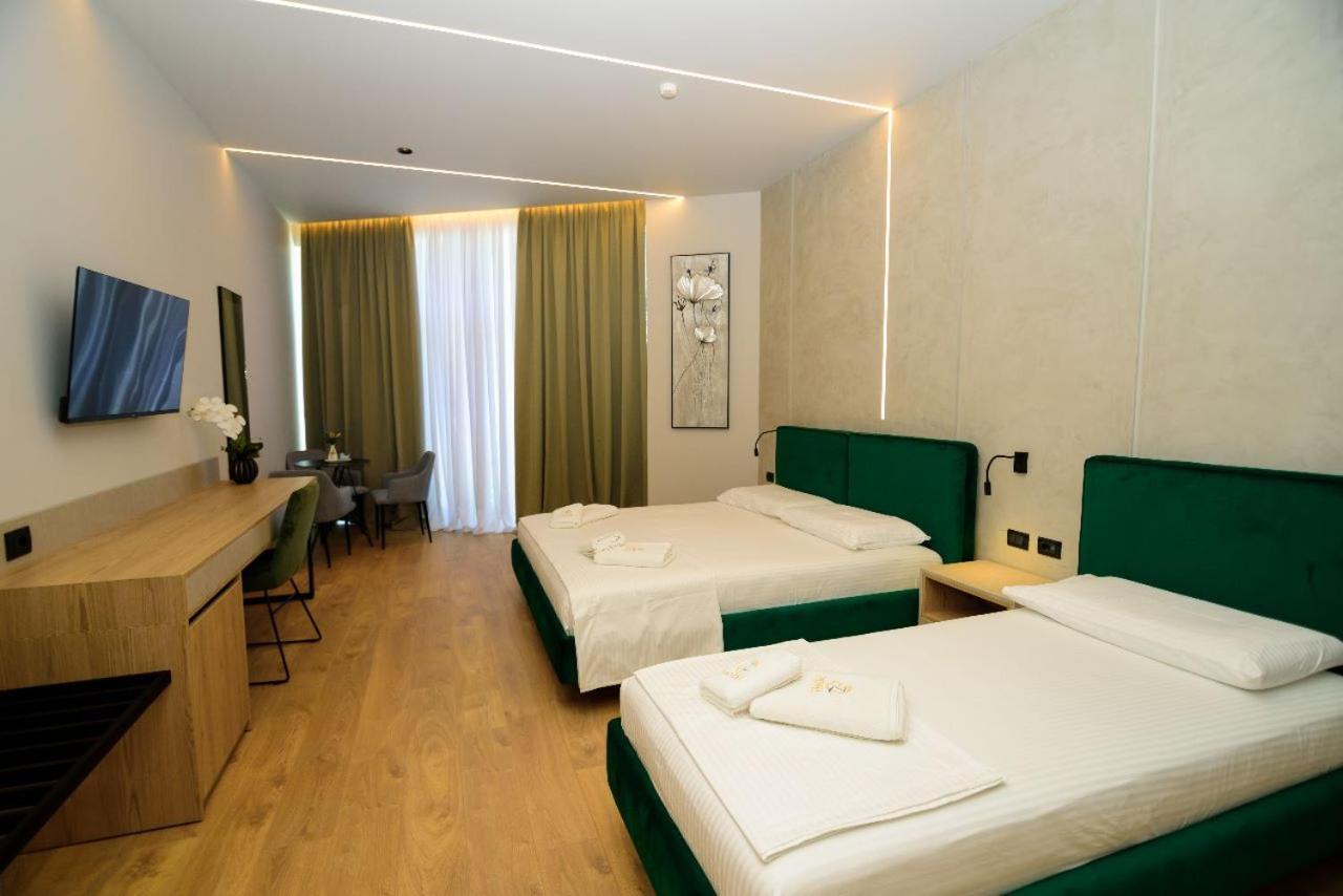 Hotel Zeneli Vlorë מראה חיצוני תמונה