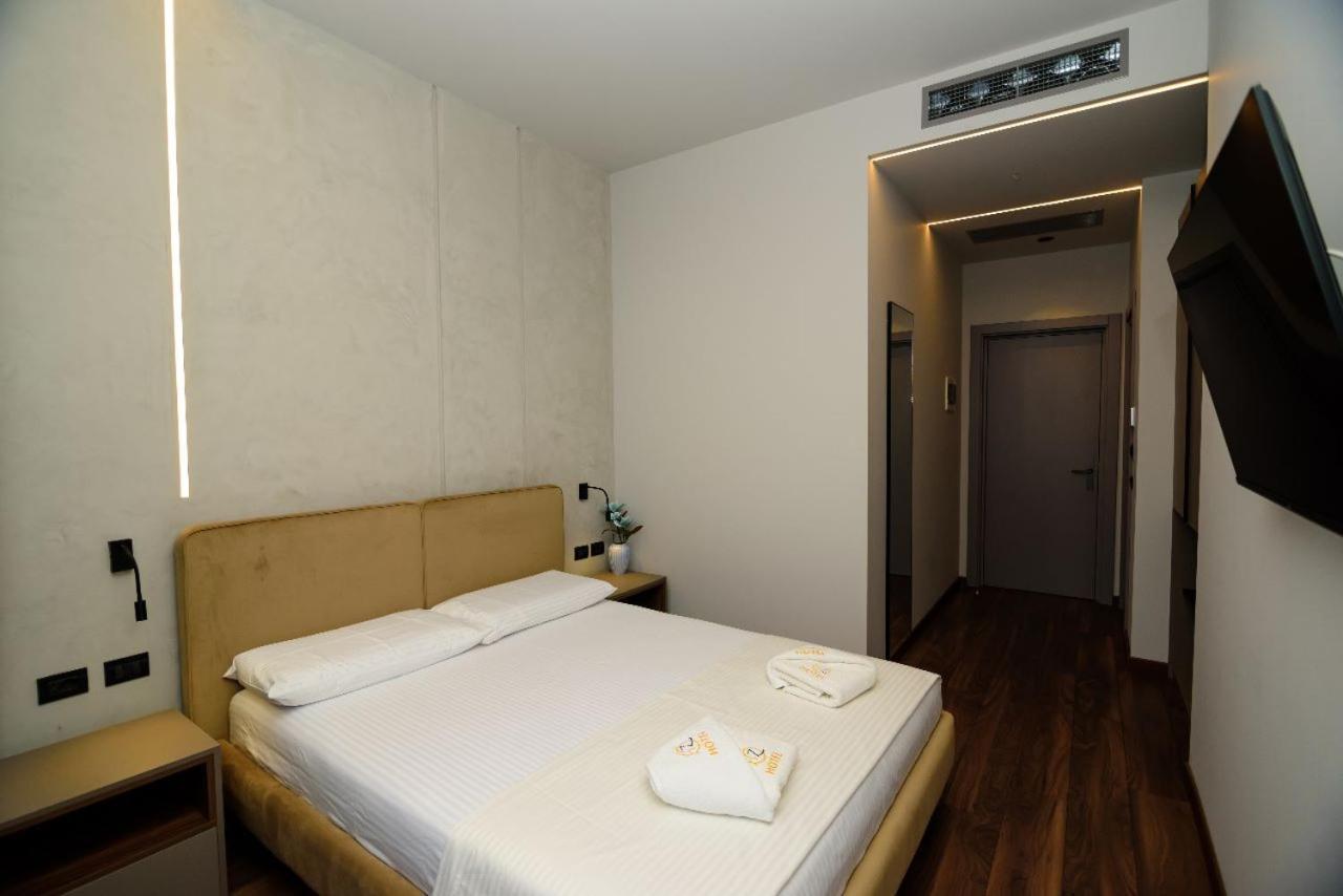 Hotel Zeneli Vlorë מראה חיצוני תמונה