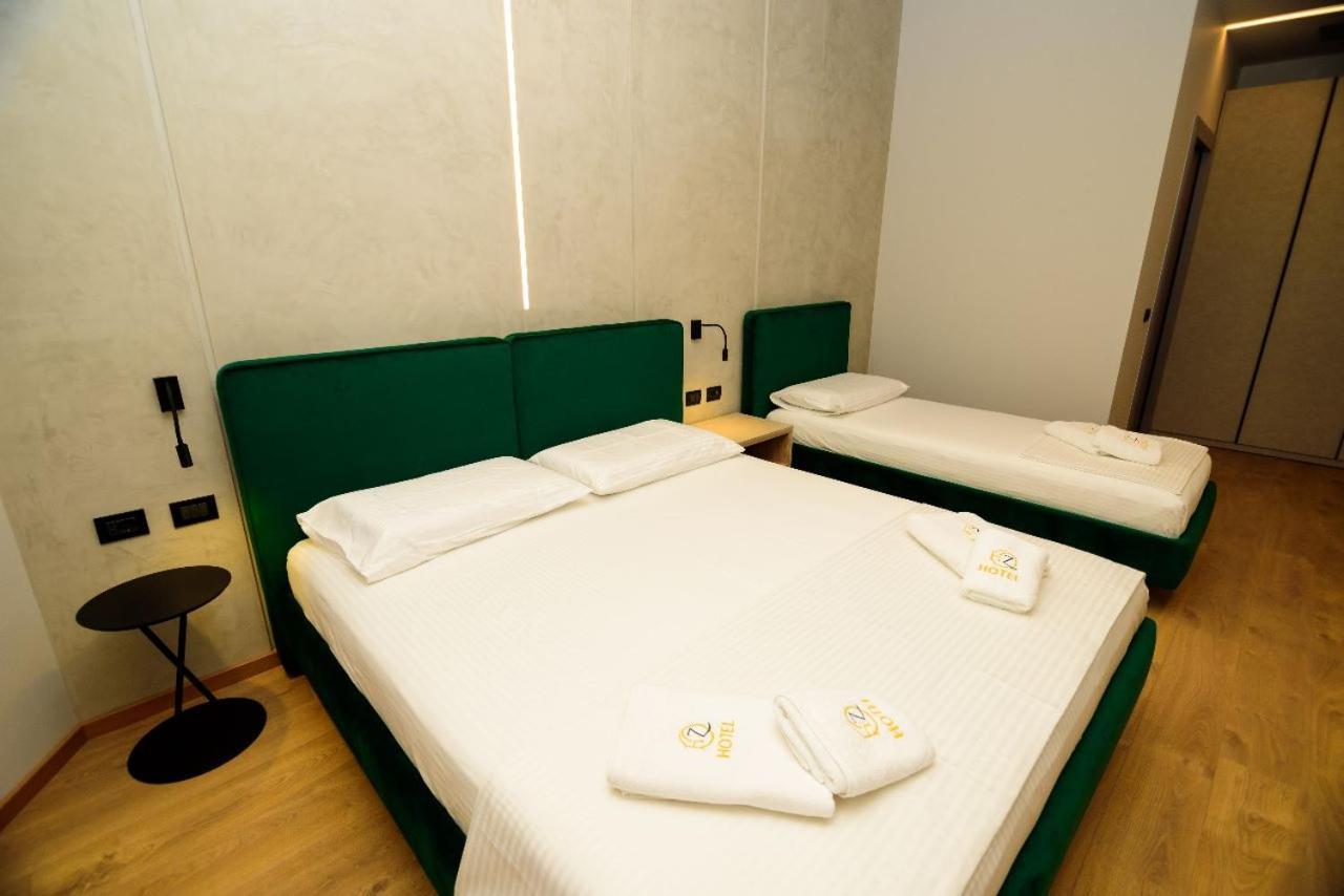 Hotel Zeneli Vlorë מראה חיצוני תמונה