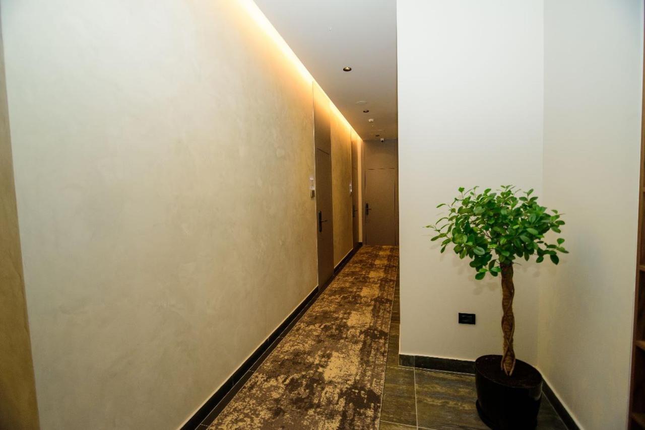 Hotel Zeneli Vlorë מראה חיצוני תמונה